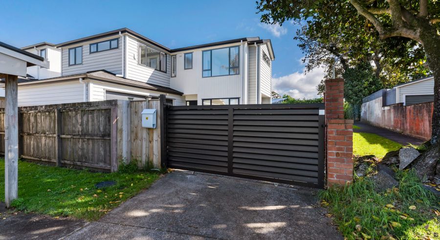  at 42 Hollywood Avenue, Royal Oak, Auckland City, Auckland