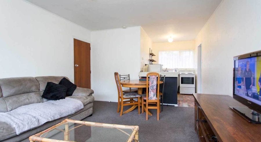  at 1/12 Seaforth Avenue, Mangere Bridge, Manukau City, Auckland