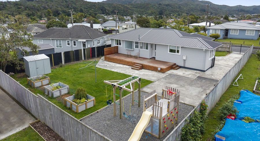  at 4 Derwent Street, Wainuiomata, Lower Hutt, Wellington