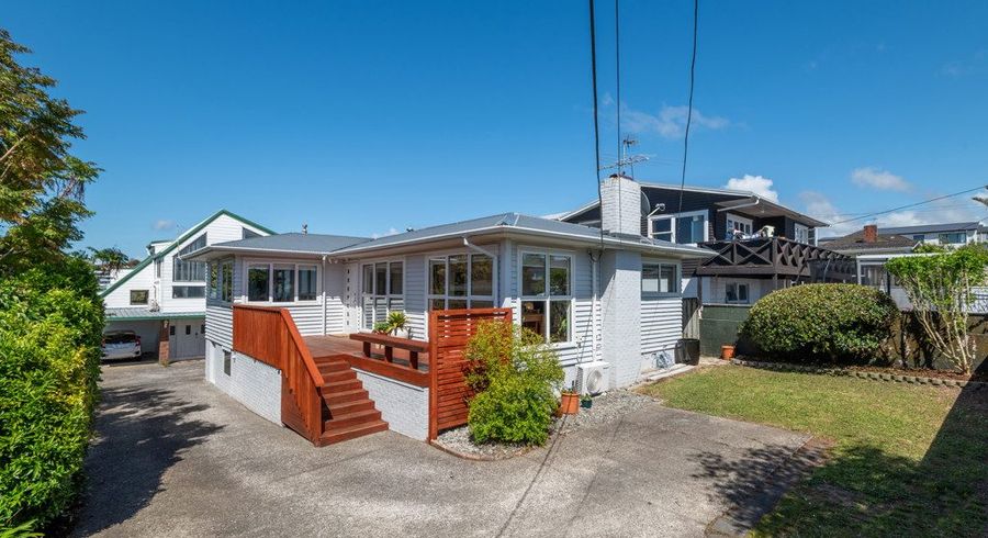  at 1/30 Sunrise Avenue, Mairangi Bay, North Shore City, Auckland