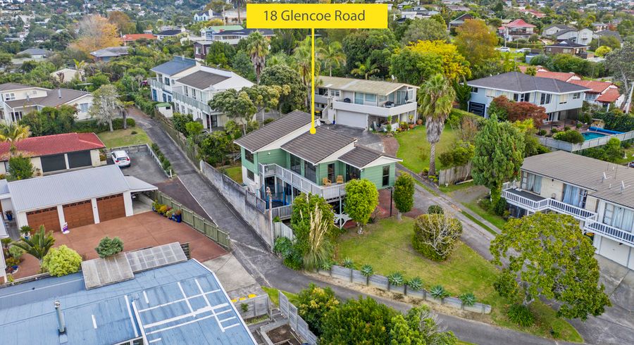  at 18 Glencoe Road, Browns Bay, Auckland