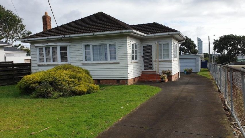  at 1 Jutland Road, Hauraki, North Shore City, Auckland