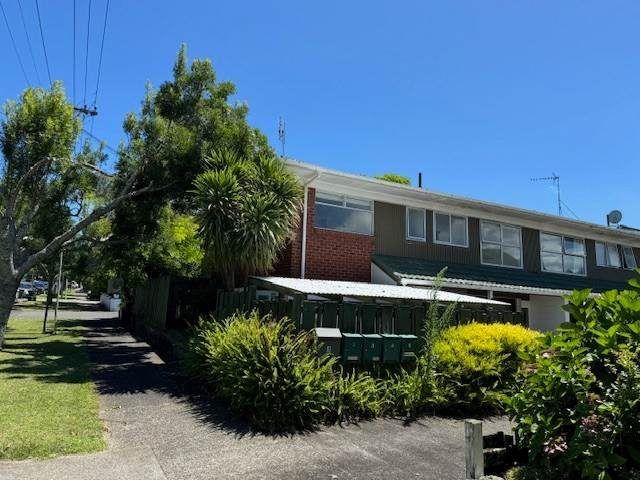  at 1/33 Tawhiri Road, One Tree Hill, Auckland City, Auckland