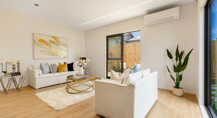  at 16E & 16F Grande Vue Road, Papatoetoe, Manukau City, Auckland