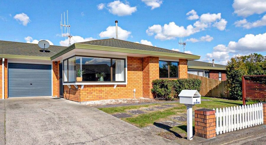  at 4 Edgecombe Court, Roslyn, Palmerston North, Manawatu / Whanganui