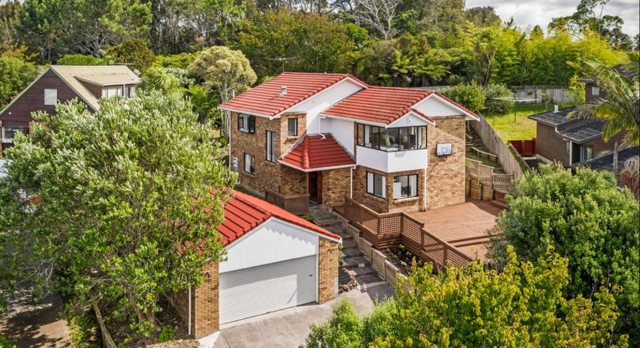  at 16 Strabo Place, Windsor Park, North Shore City, Auckland