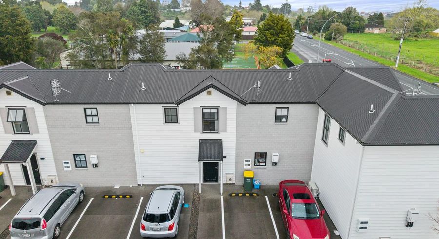  at 2/135 Silverdale Road, Silverdale, Hamilton, Waikato