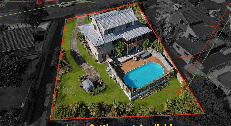  at 30 Oaktree Avenue, Browns Bay, North Shore City, Auckland