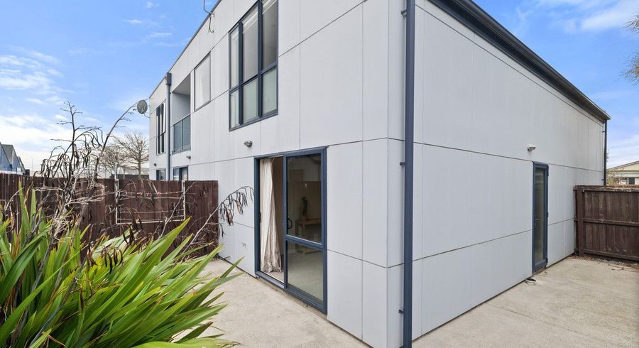  at 1/75 Thackeray Place, Waltham, Christchurch