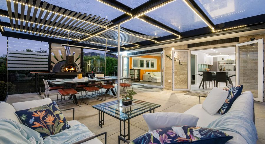  at 14 Booralee Avenue, Botany Downs, Auckland