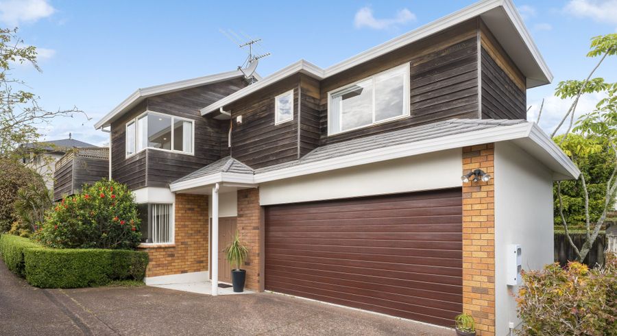  at 1/210A East Coast Road, Forrest Hill, North Shore City, Auckland