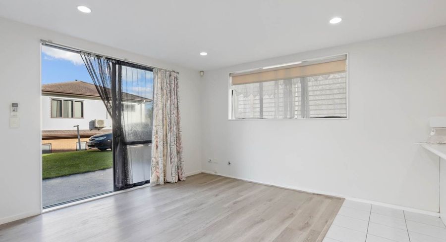  at 2/235 Titirangi Road, Titirangi, Waitakere City, Auckland
