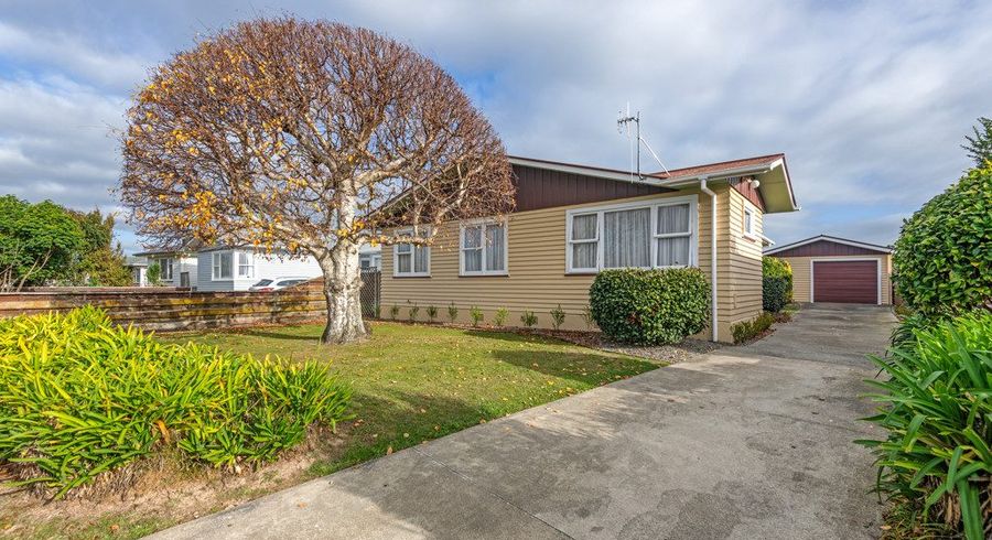  at 10 Ellesmere Crescent, Highbury, Palmerston North