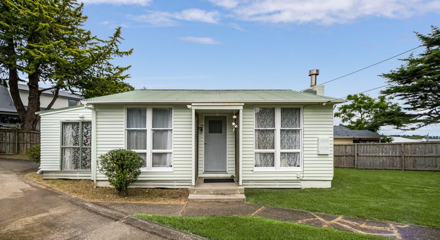  at 6 Courtland Avenue, Glen Innes, Auckland