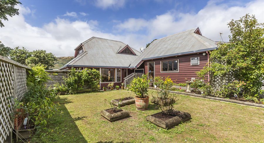  at 19 Rembrandt Avenue, Tawa, Wellington