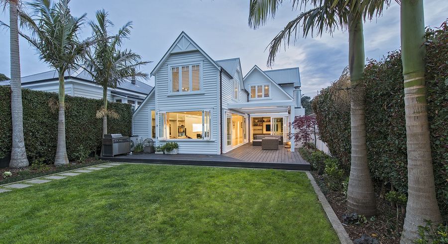  at 48 Marine Parade, Herne Bay, Auckland