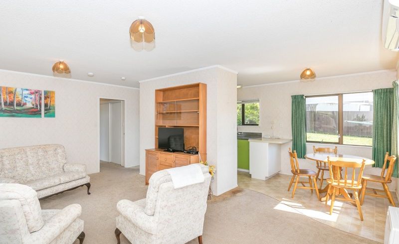  at 32 Foster Road, Temple View, Hamilton