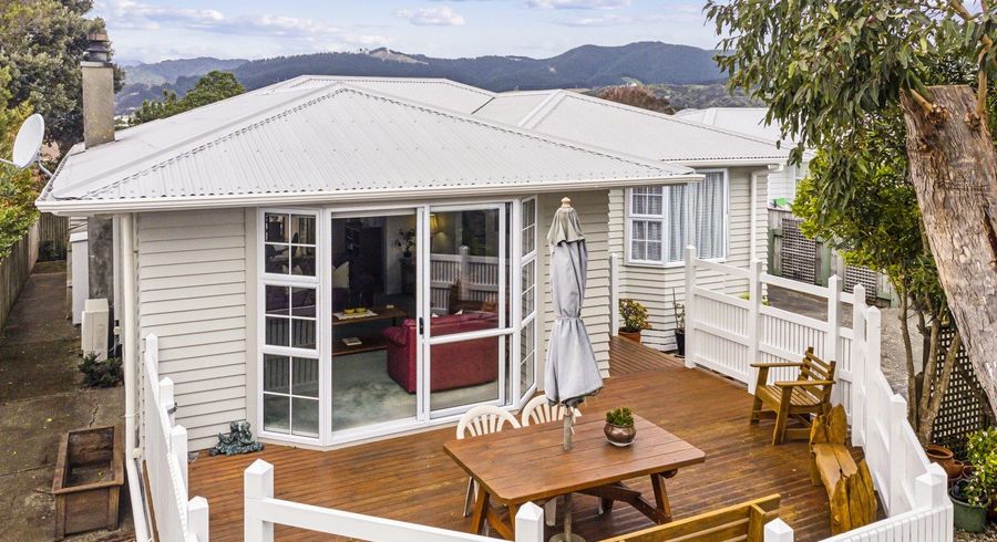  at 64 Alexander Road, Raumati Beach, Paraparaumu