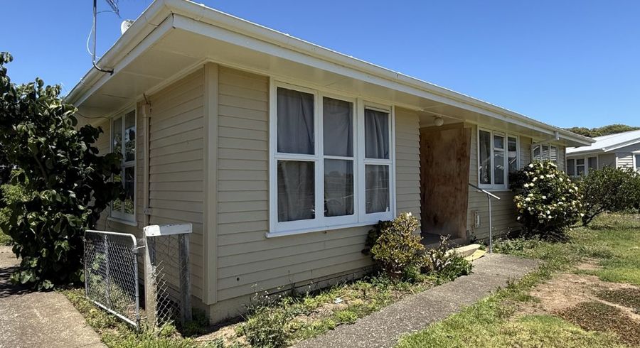  at Mangere East, Manukau City, Auckland