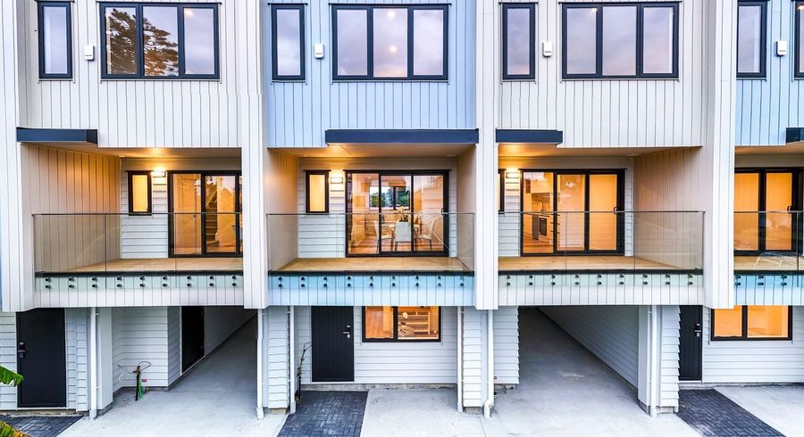  at 5/11 Hereford Street, Te Atatu Peninsula, Waitakere City, Auckland