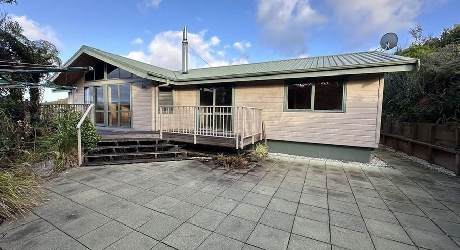  at 8a Riverstone Drive, Riverstone Terraces, Upper Hutt, Wellington