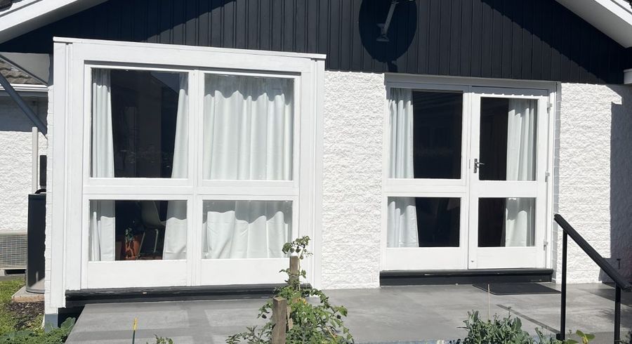  at 2/42 Office Road, Merivale, Christchurch City, Canterbury