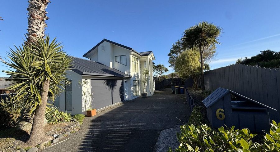 at 6 Chadlington Avenue, Henderson, Waitakere City, Auckland