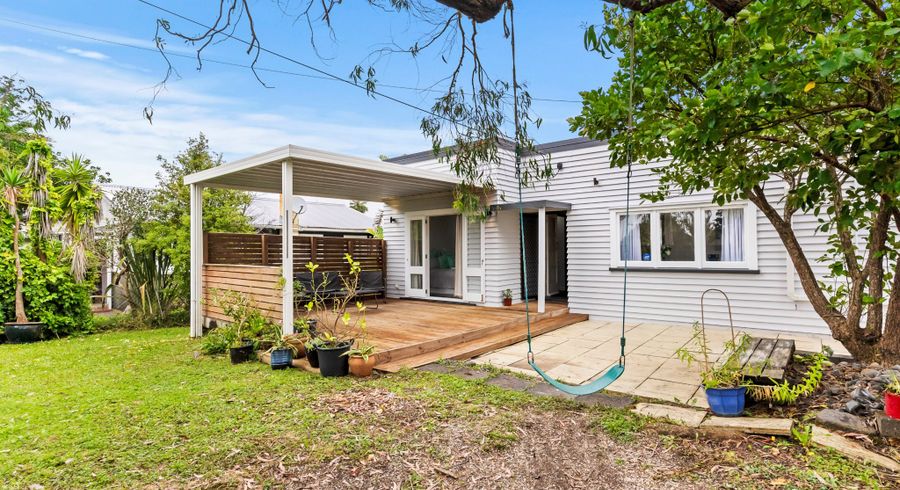  at 1/154 Glengarry Road, Glen Eden, Auckland