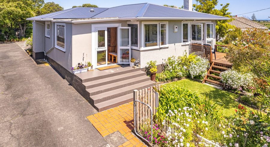  at 7 East Way, Durie Hill, Whanganui