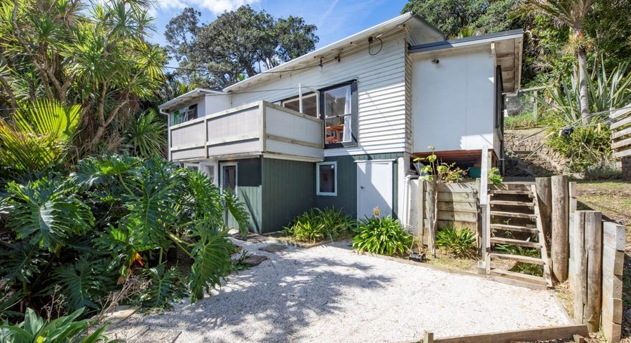  at 15 Glenesk Road, New Lynn