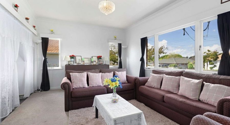  at 6 Frances Street, Manurewa, Manukau City, Auckland