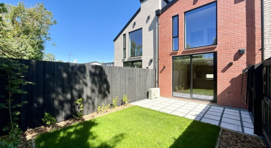  at 8/90 Holly Road, St. Albans, Christchurch City, Canterbury