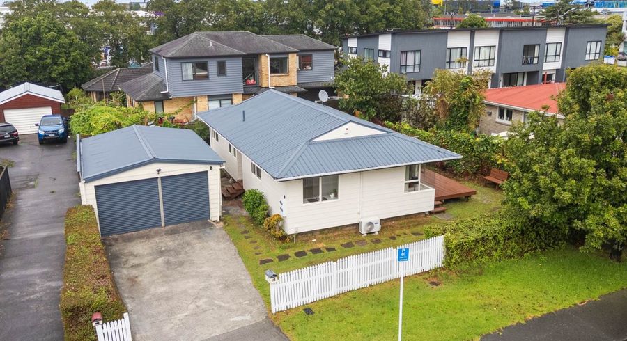  at 2B Matangi Road, Mount Wellington, Auckland City, Auckland