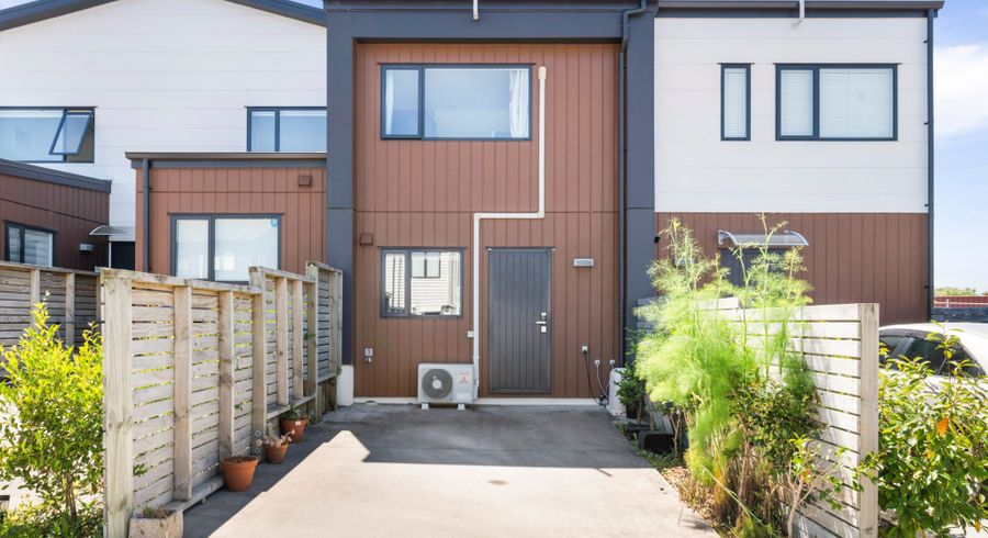  at 1 Sun Orchid Avenue, Wiri, Auckland