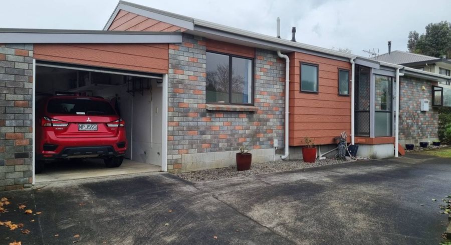  at 2/94 Awanui Street, Merrilands, New Plymouth, Taranaki