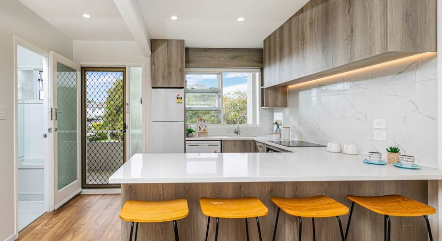  at 3/28 Evelyn Place, Hillcrest, North Shore City, Auckland