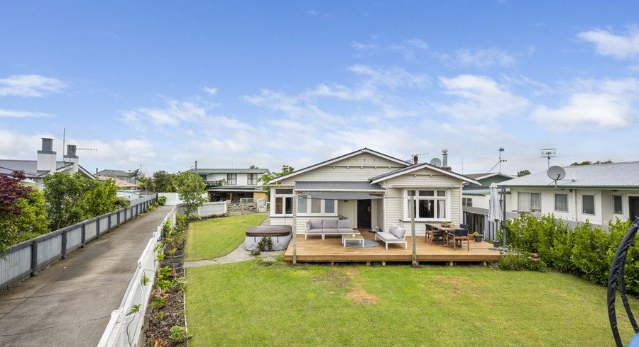  at 412a Gloucester Street, Taradale, Napier, Hawke's Bay