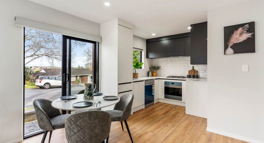  at 43d Mirrabooka Avenue, Botany Downs, Manukau City, Auckland