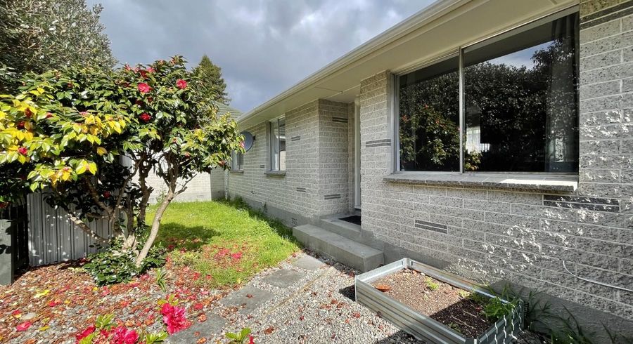 at 1/58 Oregon Drive, Maoribank, Upper Hutt, Wellington