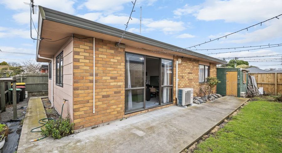  at 2/517 Hereford Street, Linwood, Christchurch City, Canterbury