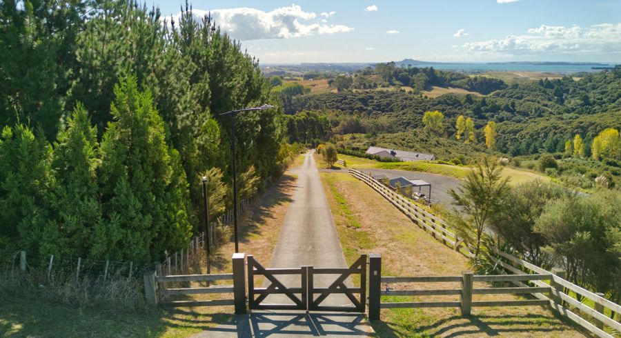 at 4 Solway Road, Whitford, Manukau City, Auckland