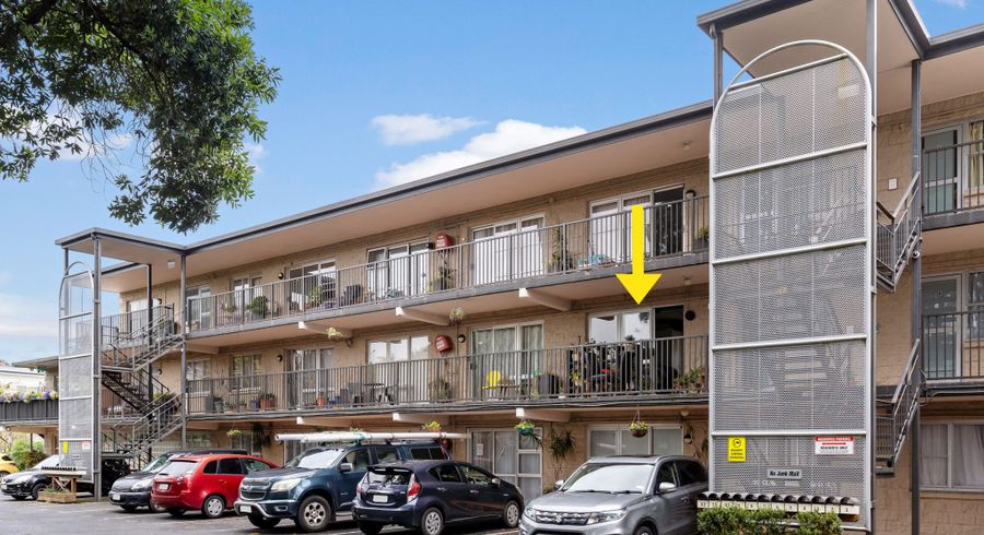  at 10/43 Woodward Road, Mount Albert, Auckland City, Auckland