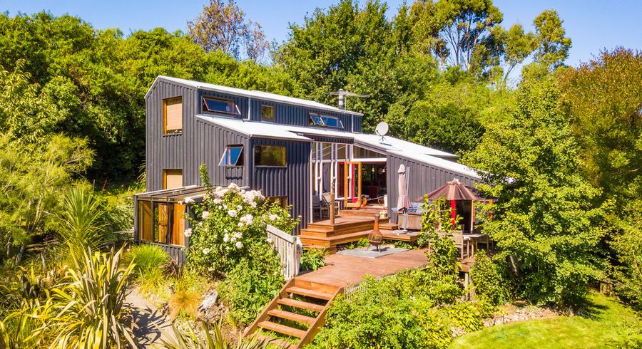 at 189 Main Road, Lyttelton