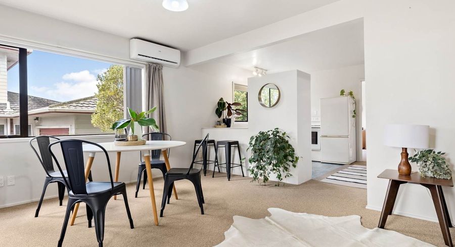  at 25 Petrel Place, Massey, Auckland