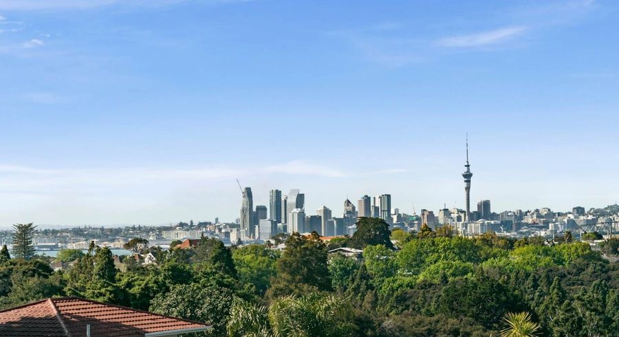  at 35 Raymond Terrace, Northcote, Auckland