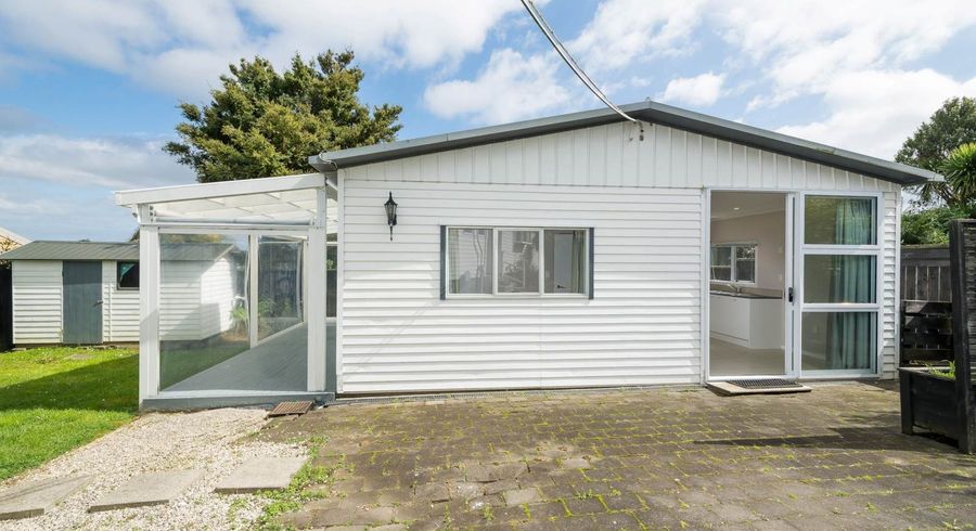 at 18A Webb Place, Forrest Hill, North Shore City, Auckland