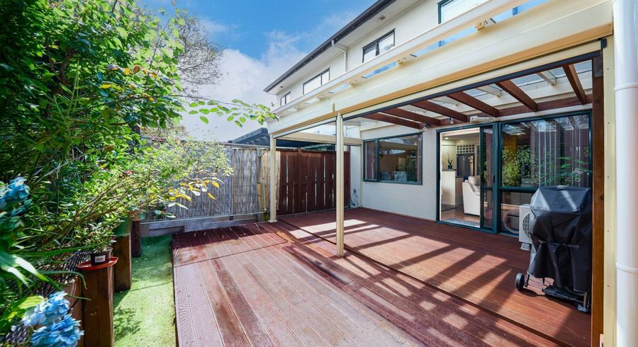  at 8/427 Albany Highway, Albany, North Shore City, Auckland