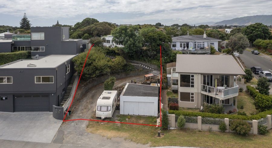  at 2 Manly Street, Paraparaumu Beach, Paraparaumu