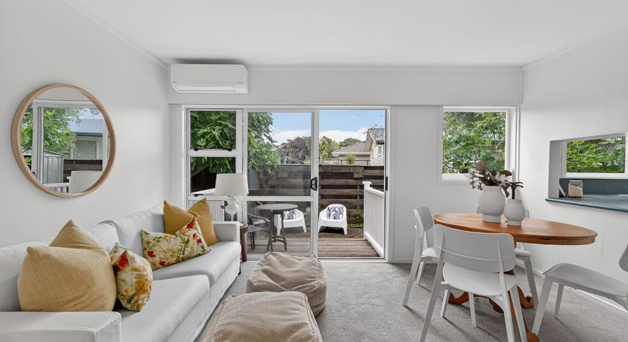  at 2/37 Wendover Road, Glendowie, Auckland City, Auckland