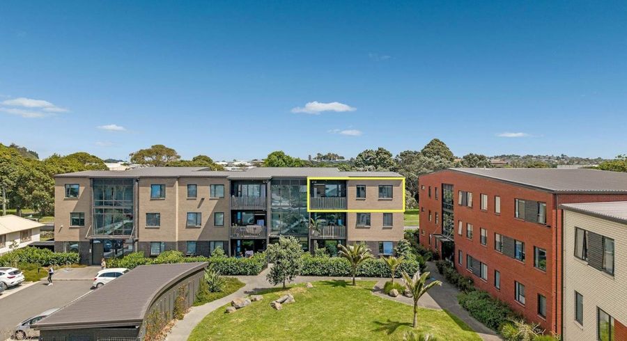  at 201/7C Hinaki Street, Point England, Auckland City, Auckland